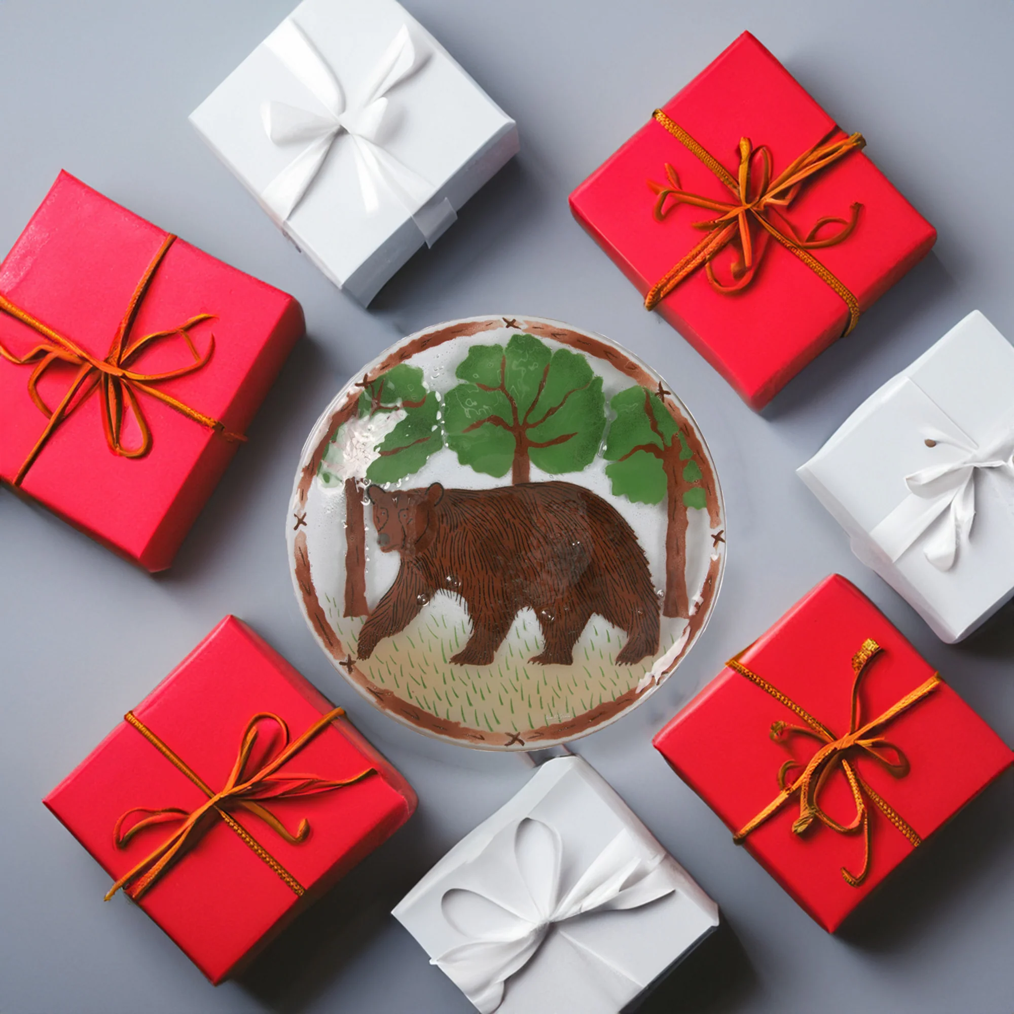 Bear 14" Round Plate - Image 4